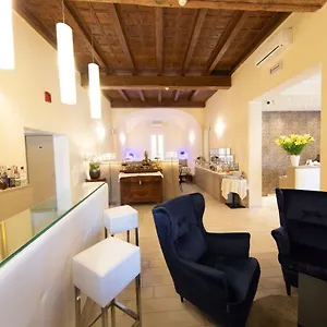 https://albergo-rossini-1936.emilia-romagnahotels.net
